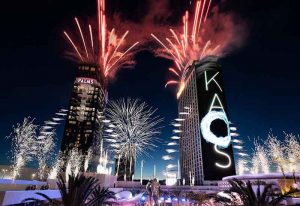 Giant Mesh Screen Shines At Palms Casino