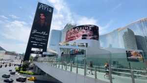 Big and Tall: Aria Lights up New 200-foot Mega-...